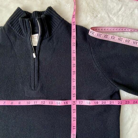 Tommy Bahama Vintage Cashmere Pull-Over - Picture 5 of 5